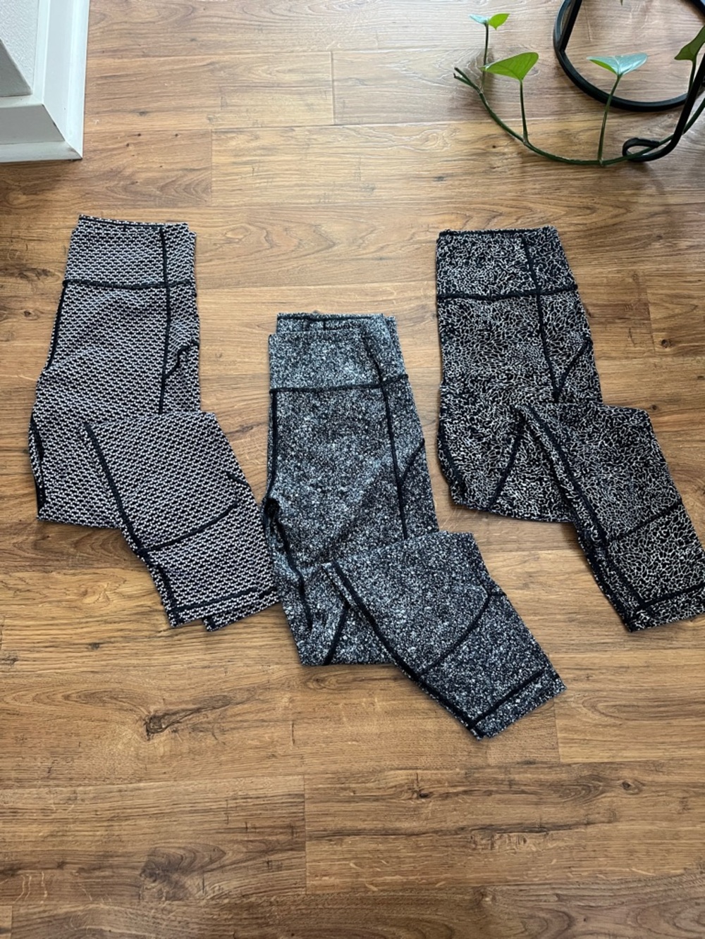 Lululemon In Movement Tight 25” Bundle (8) 3 items total